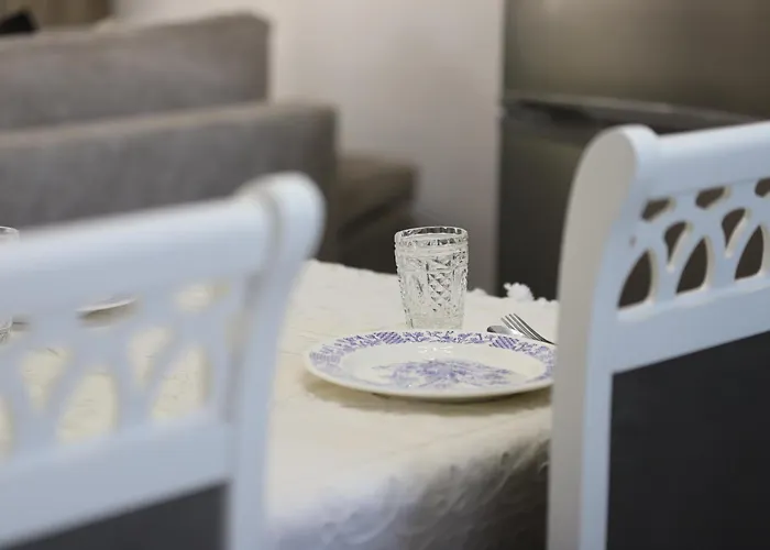 Prendi Lägenhet Mbreshtan